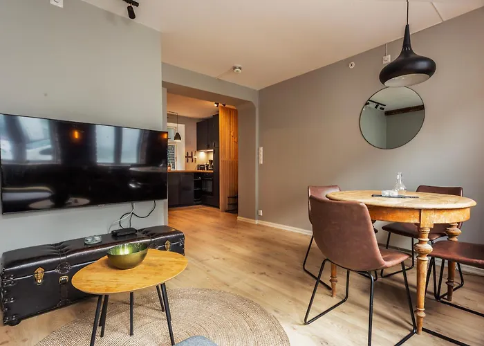 Designer Apartment In Old Bergen